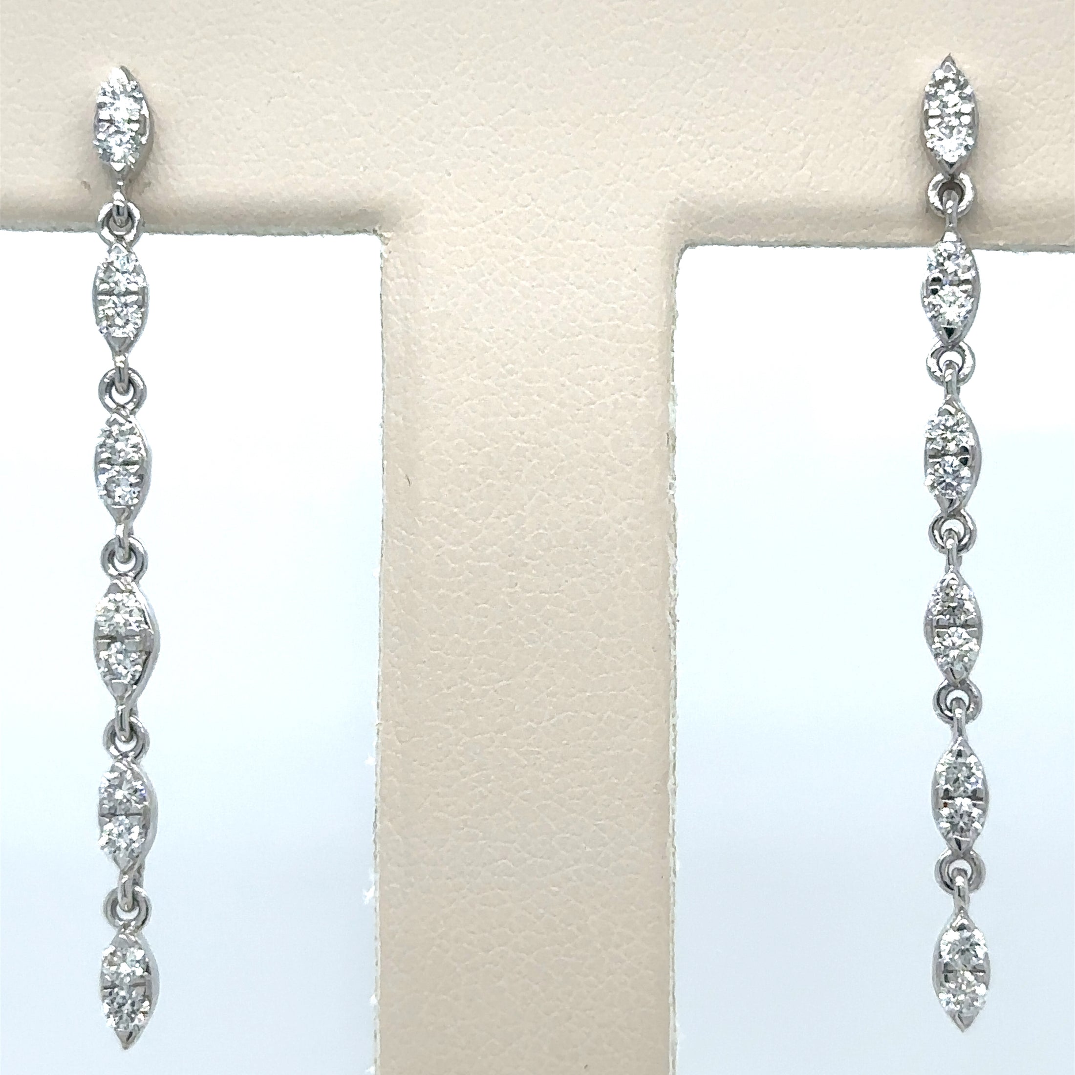 14K White Gold Diamond Earring 0.96 TCW