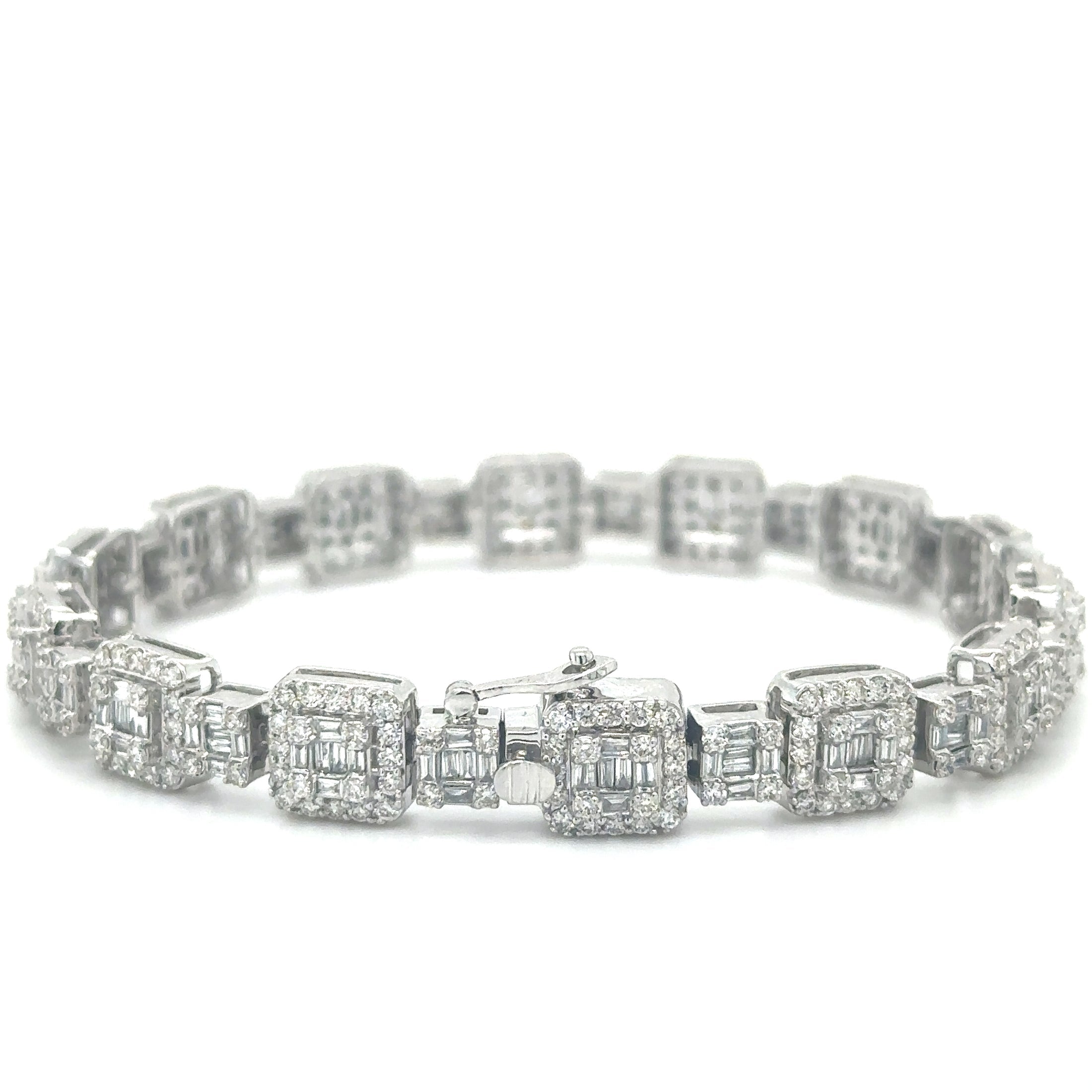 14K White Gold Diamond Bracelet  4.40 TCW