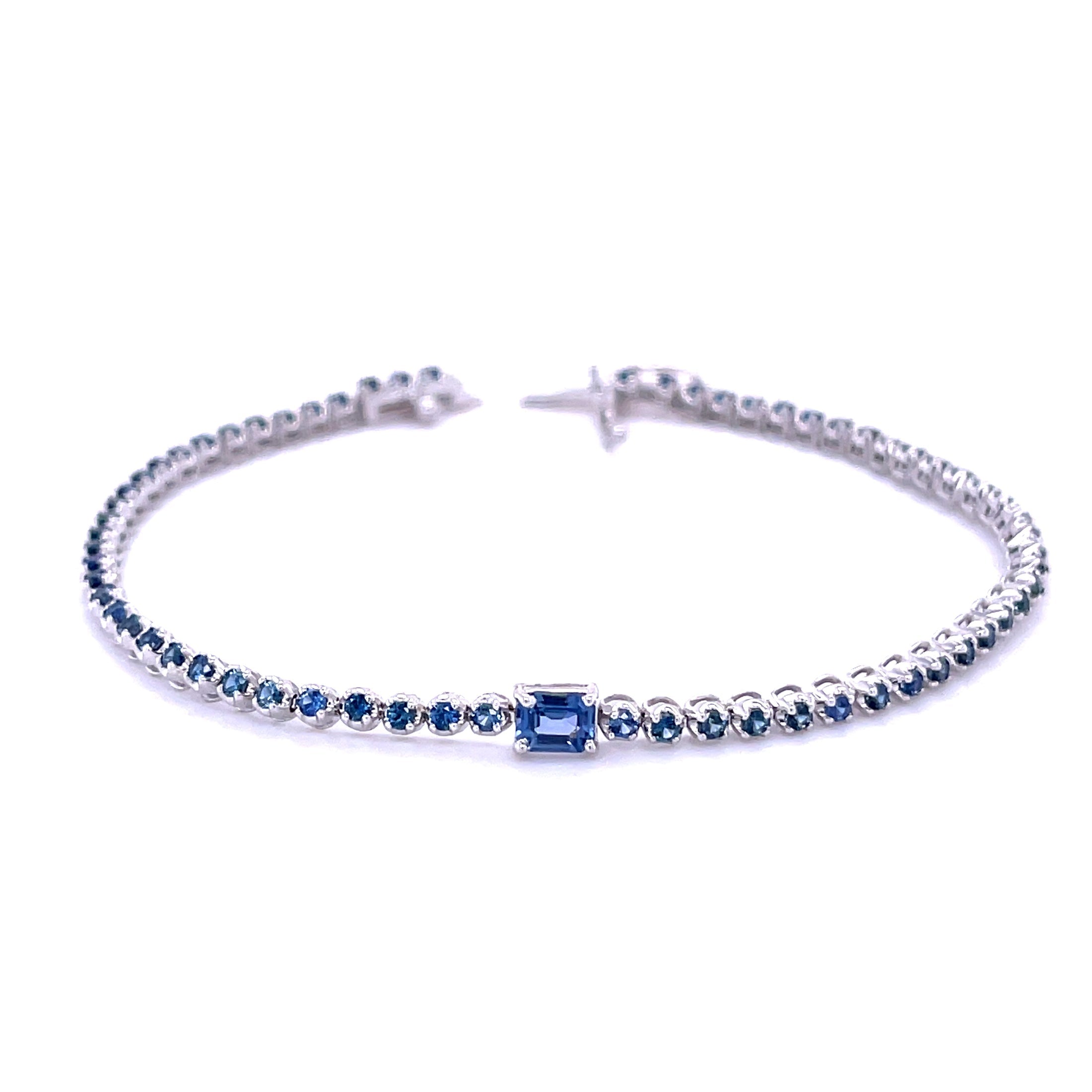 Pulsera De Tenis De Piedra Central Baguette Redonda De Zafiro Azul Wg De 14K, 2.55CT