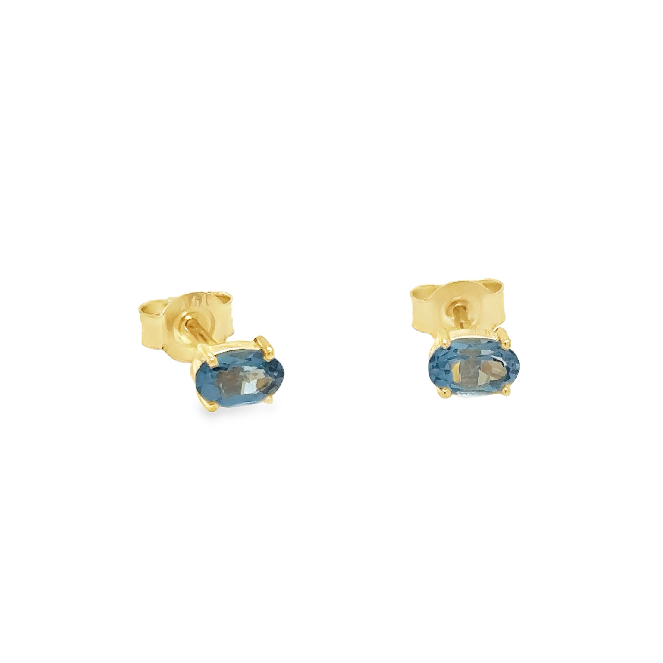 Pendientes De Topacio Azul De Londres Con Forma Ovalada En Oro Amarillo De 14 K, 1.00CT