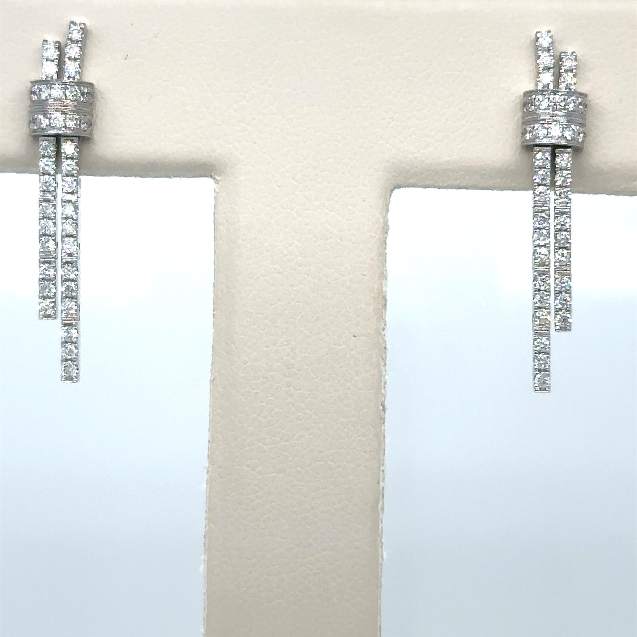 14K White Gold Diamond Earring 0.68 TCW