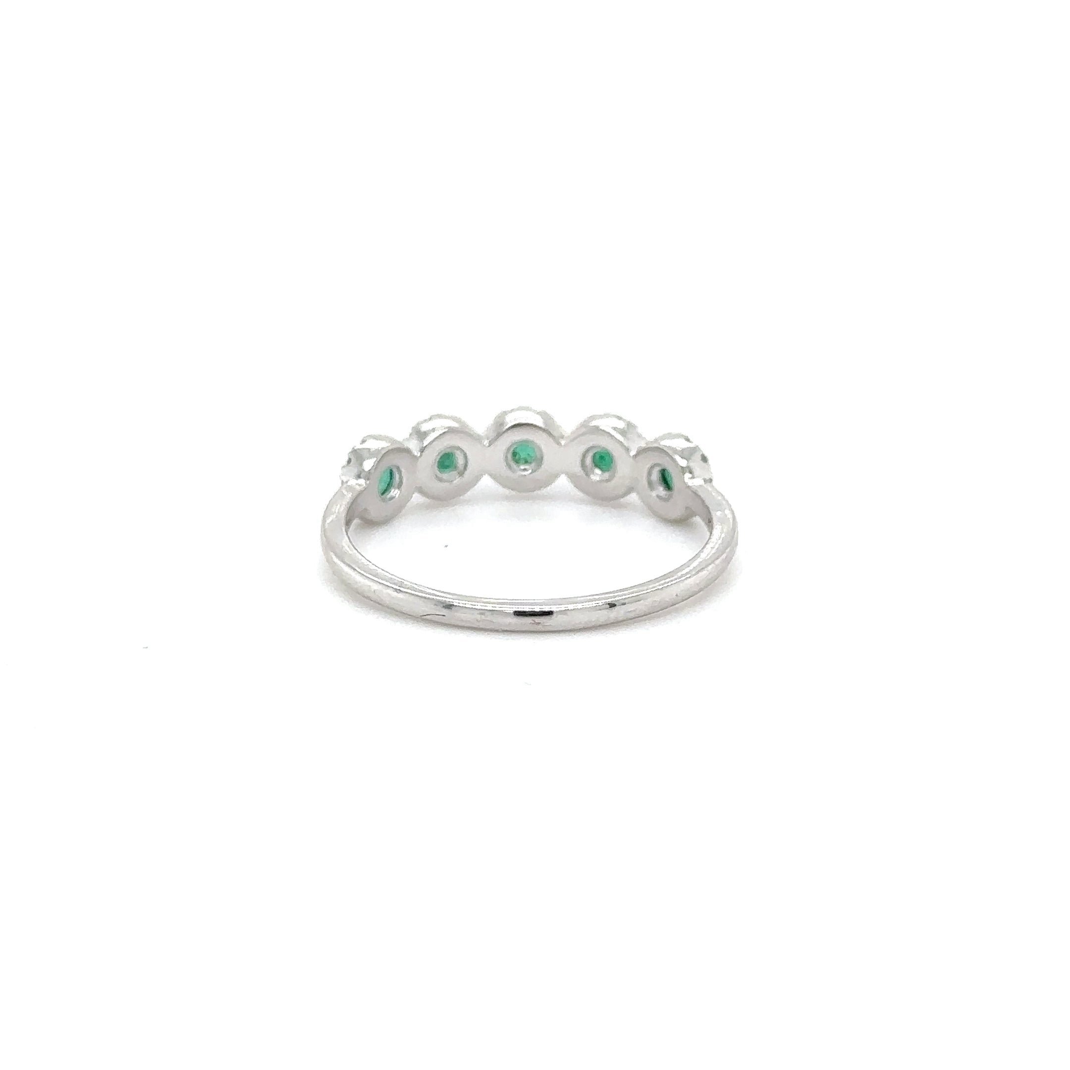 14K White Gold Emerald & Diamonds Ring 0.23 TCW