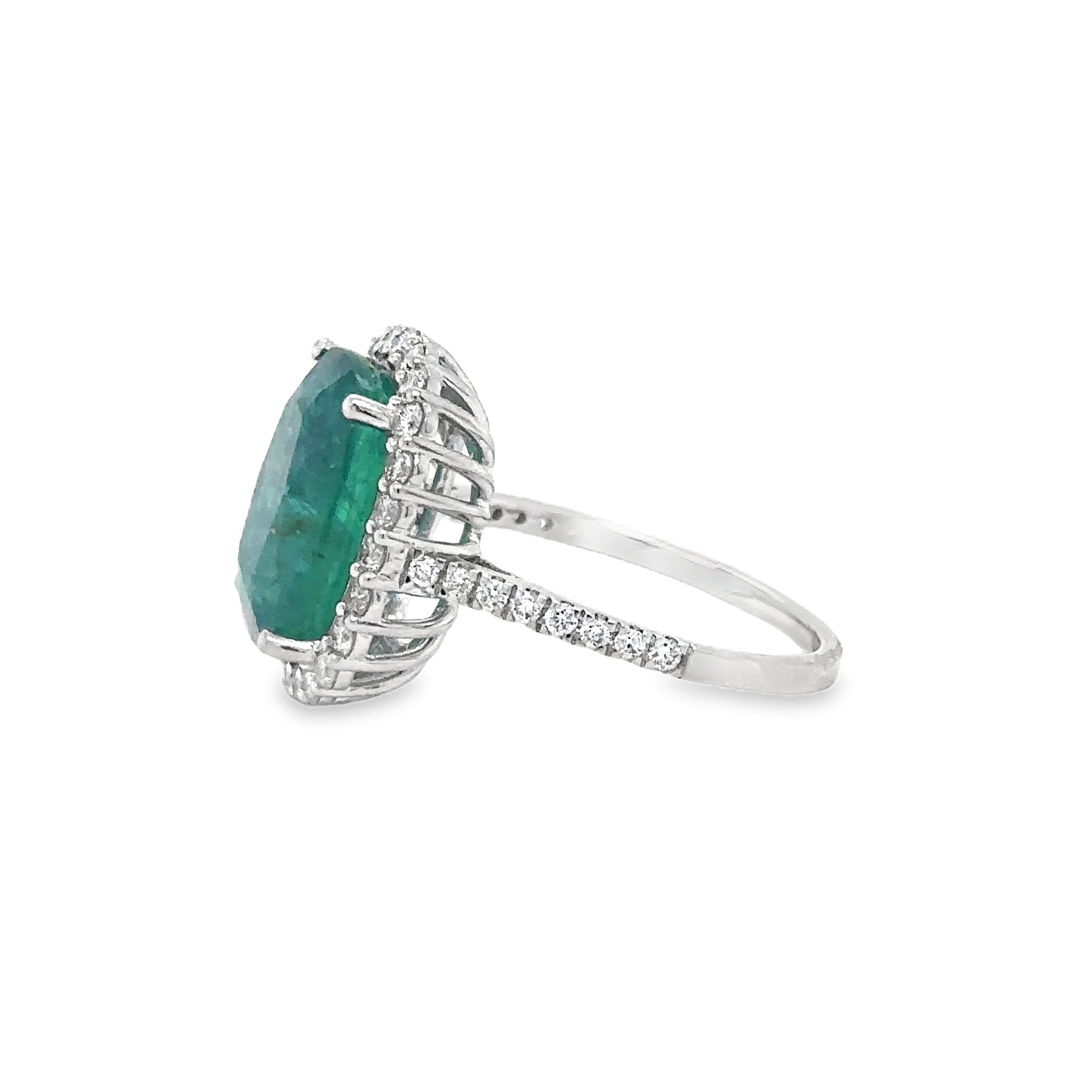 14K White Gold Emerald & Diamonds Ring 7.36 TCW