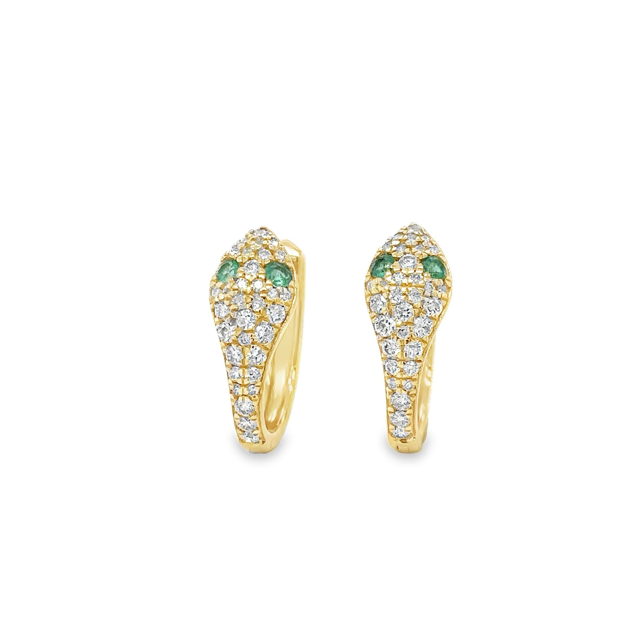 Pendientes Huggies de serpiente con esmeraldas y diamantes en oro amarillo de 14 quilates, 0,58 TCW