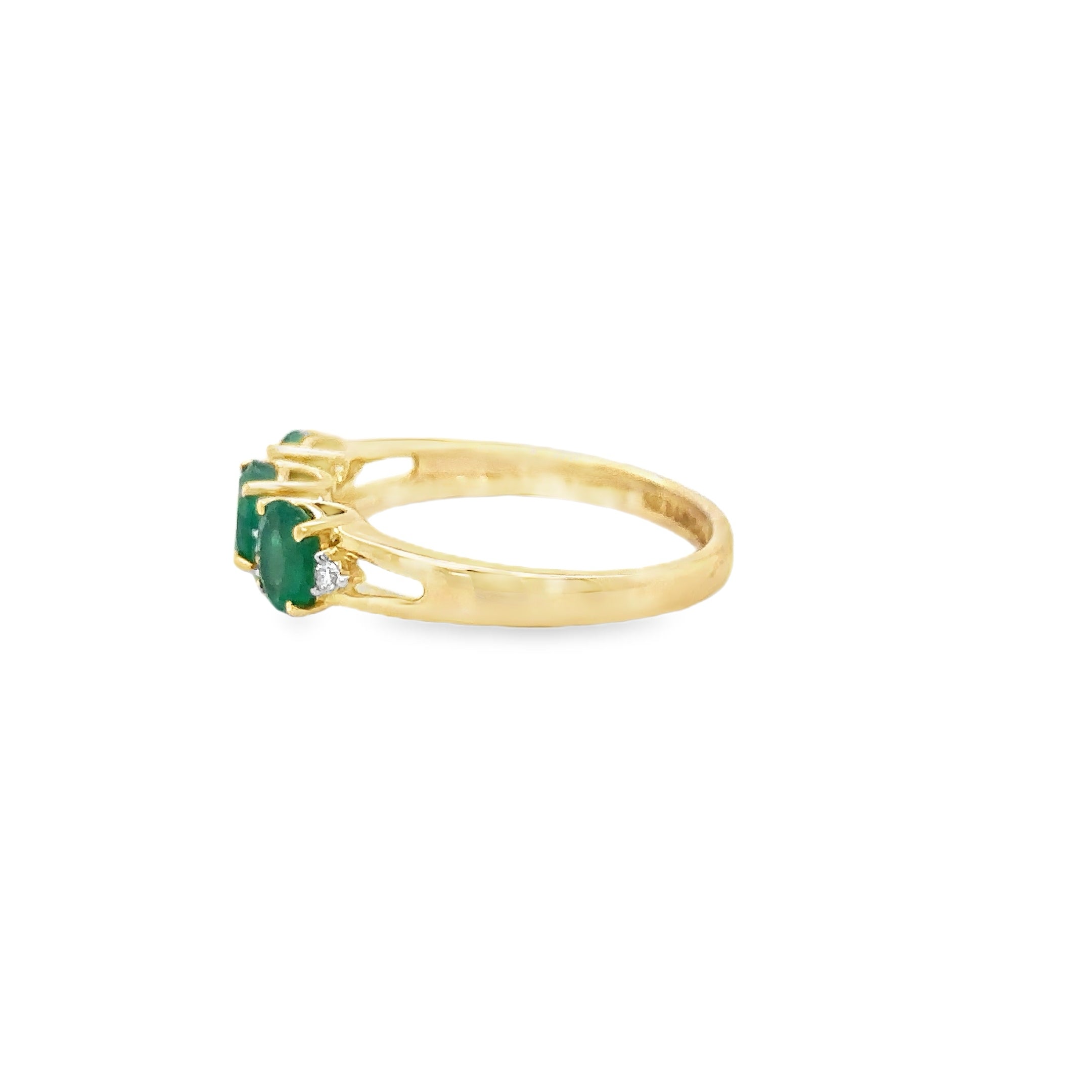 14K Yellow Gold Emerald & Diamonds Ring 1.12 TCW