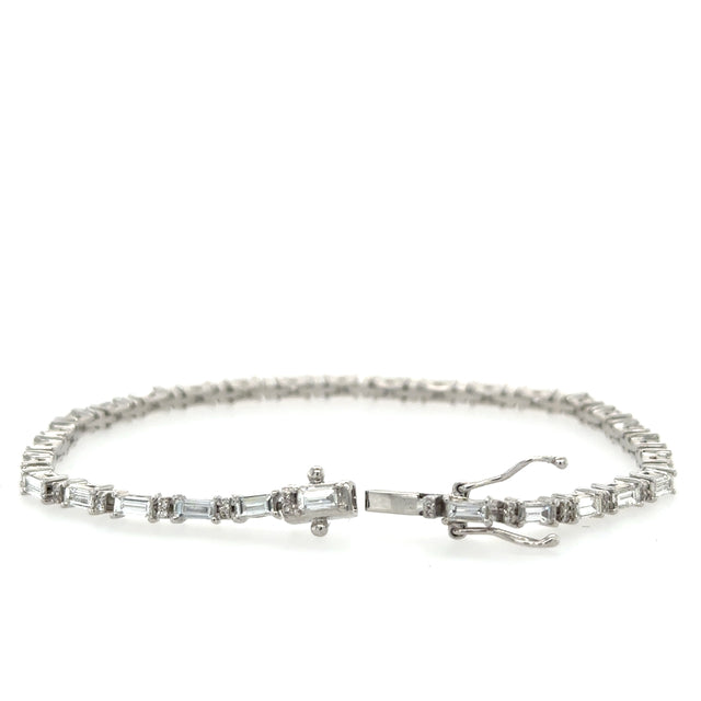 Pulsera de oro blanco de 18 quilates con diamantes talla baguette 7 2,54 TCW