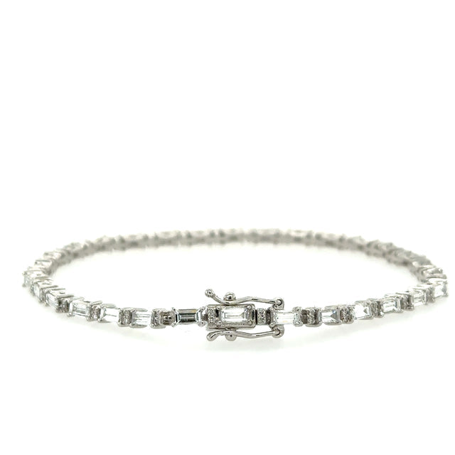 18K White Gold Bracelet With Baguette Diamonds 7 2.54 TCW